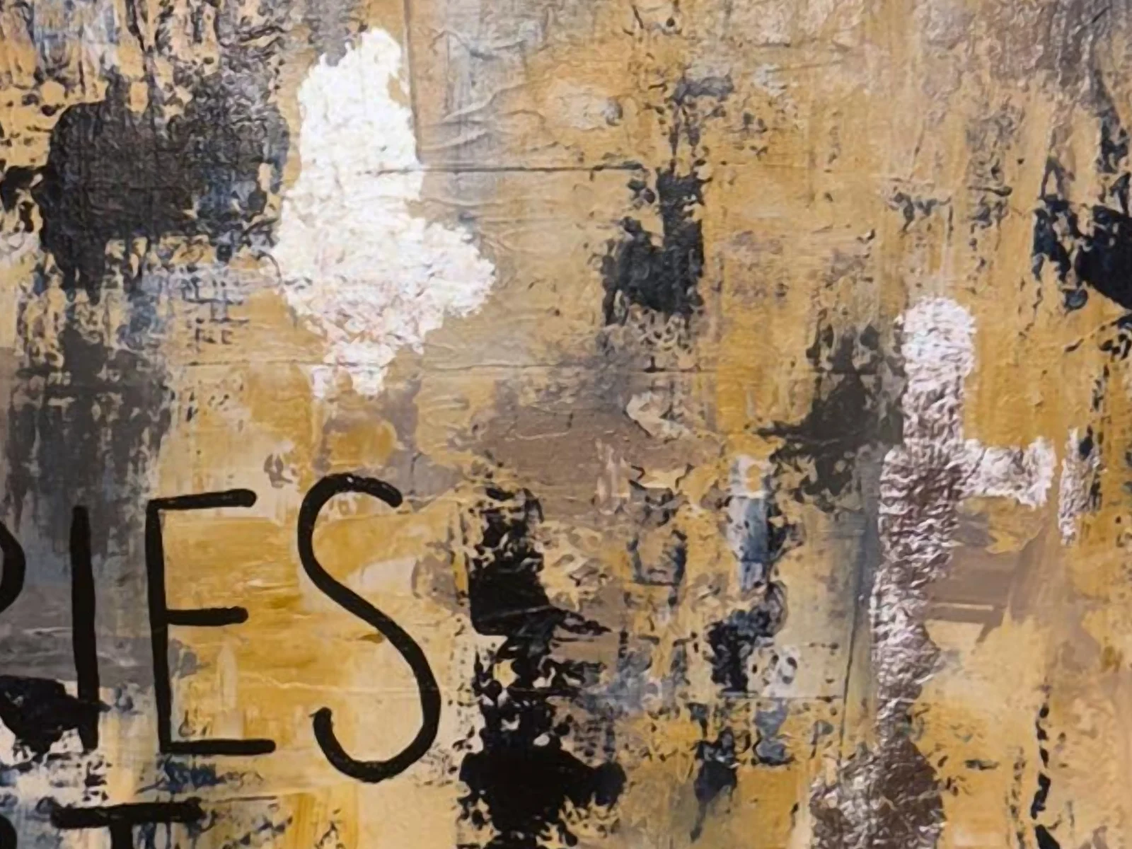 A close detail of the brush marks